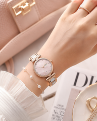 Smartwatch feminino elegante de 1,09 polegadas com design de diamante – Chamadas Bluetooth, ritmo cardíaco, SpO₂, monitorização do sono e atividades físicas com características de bem-estar feminino.